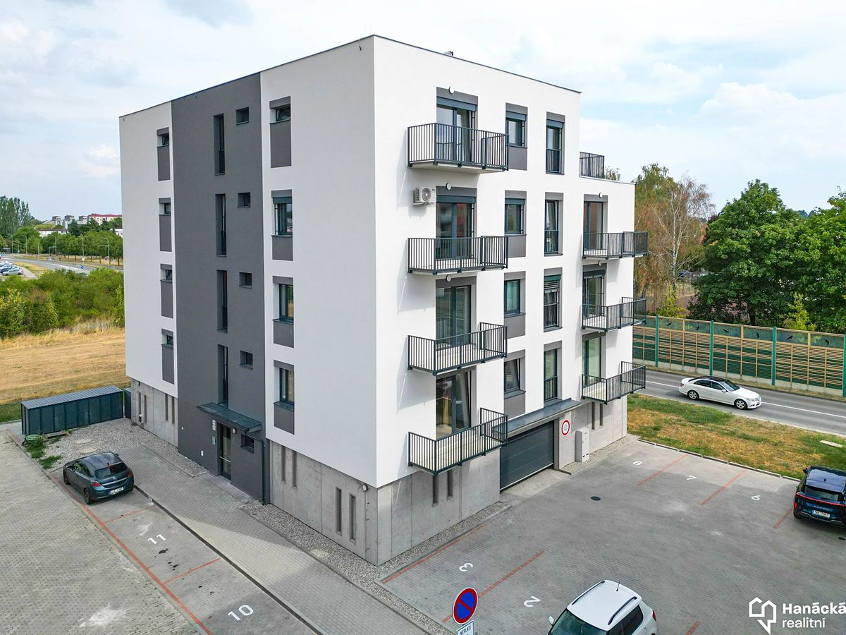Pronájem bytu 2+kk 58 m²