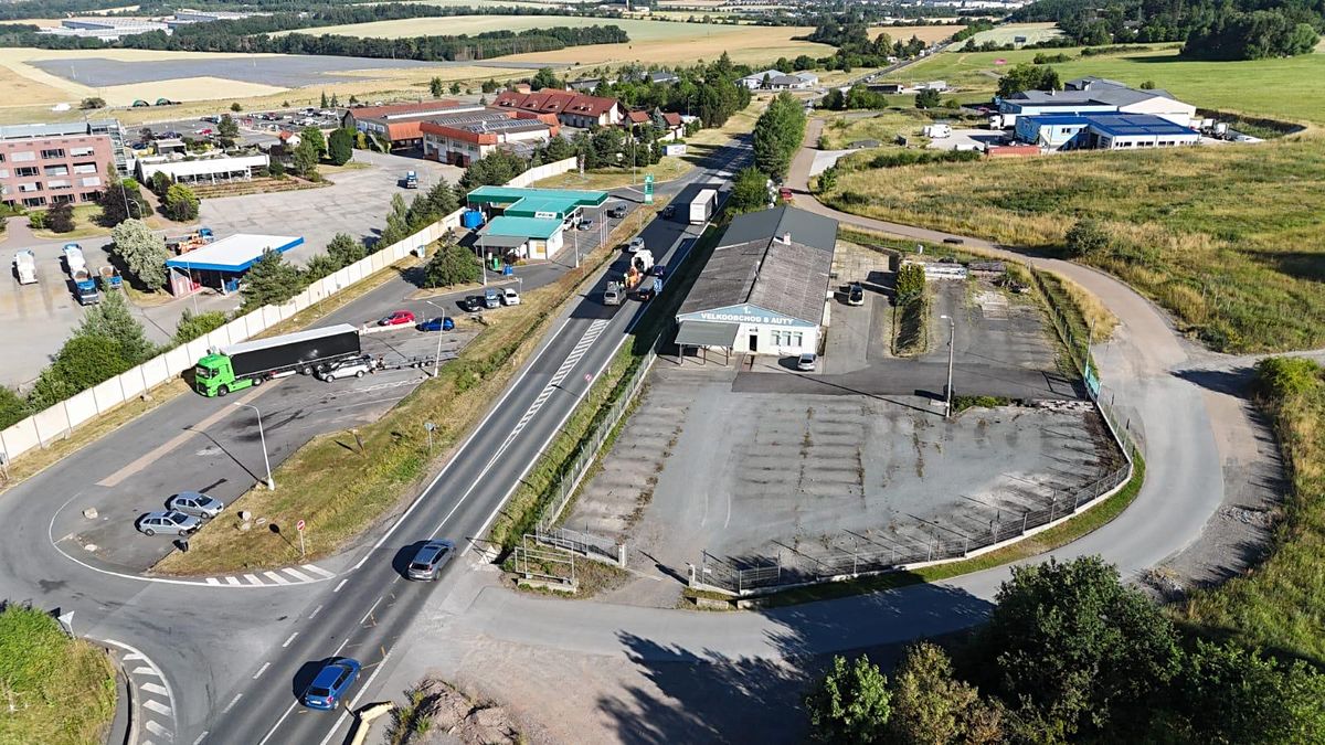 Pronájem obchodního prostoru 721 m² – fotografie 3