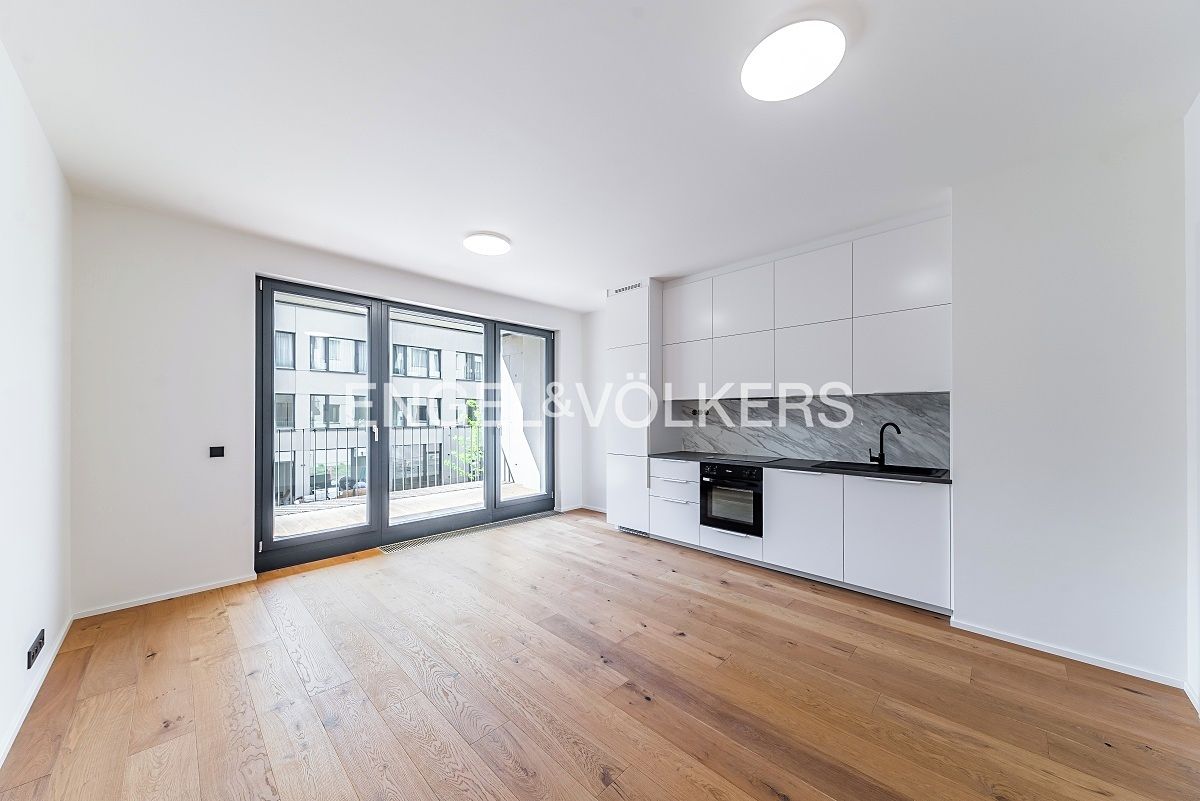 Pronájem bytu 2+kk 66 m²
