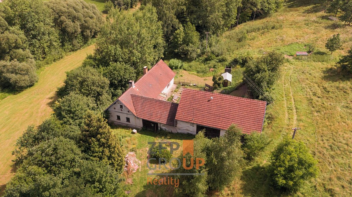 Prodej rodinného domu 128 m², pozemek 2438 m²