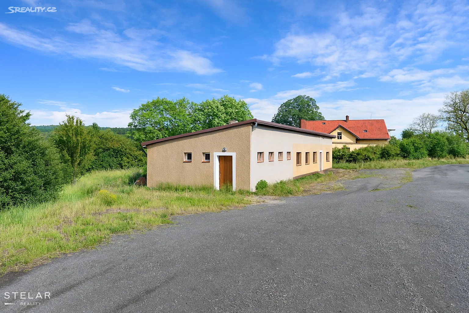 Prodej komerční nemovitosti 200 m²