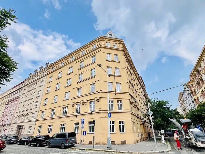 Prodej bytu 2+kk 72 m², Praha – náhled fotky 3