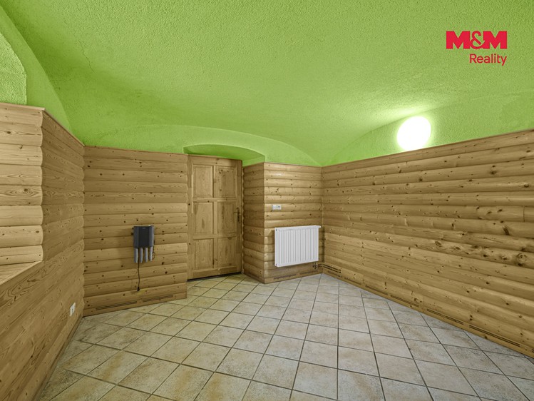 Prodej komerčního prostoru, 287 m² (17 z 30)