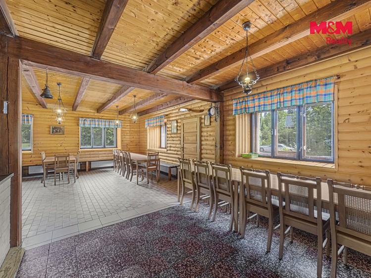 Prodej komerčního prostoru, 287 m² (20 z 30)