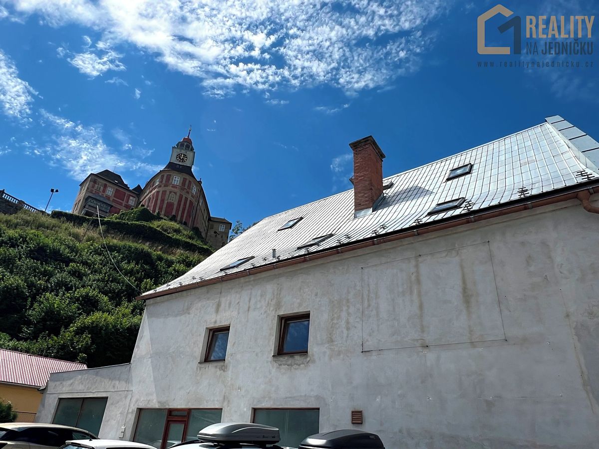 Prodej vícegeneračního domu 370 m², pozemek 273 m² – fotografie 3