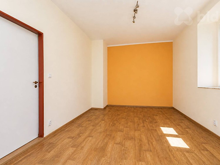 Комерційне приміщення на продаж, 220 м² (13 з 30)