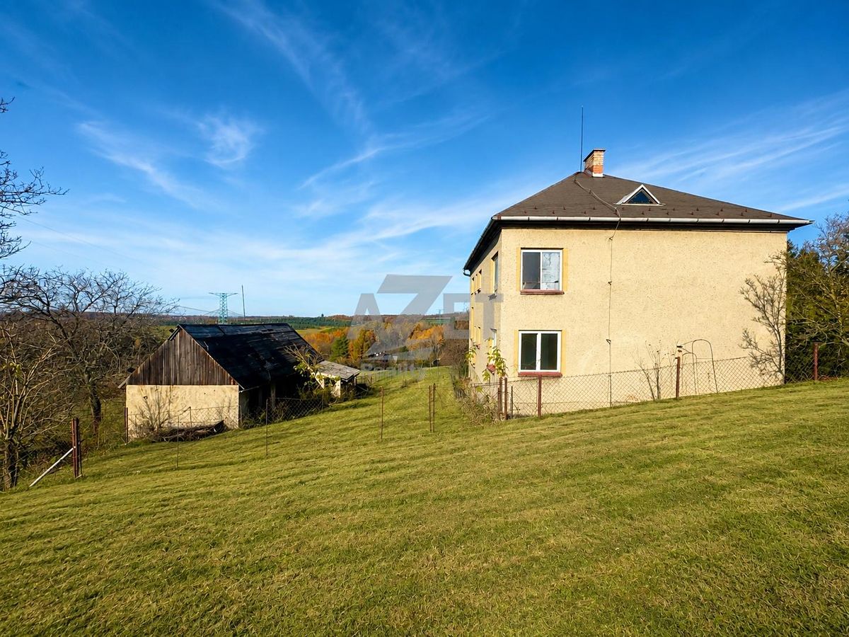 Prodej rodinného domu 180 m², pozemek 1236 m² – fotografie 2