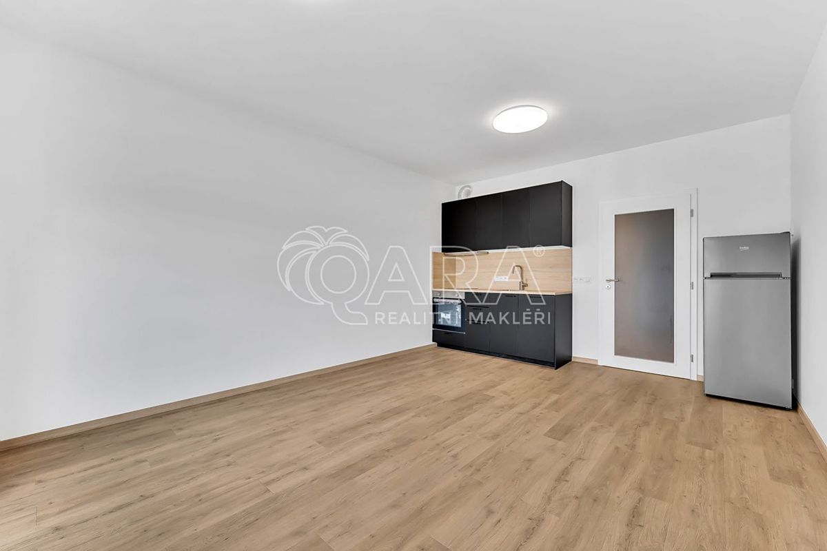 Pronájem bytu 1+kk 35 m²