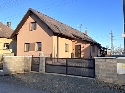 Prodej  rodinného domu 207 m², pozemek 1 461 m²