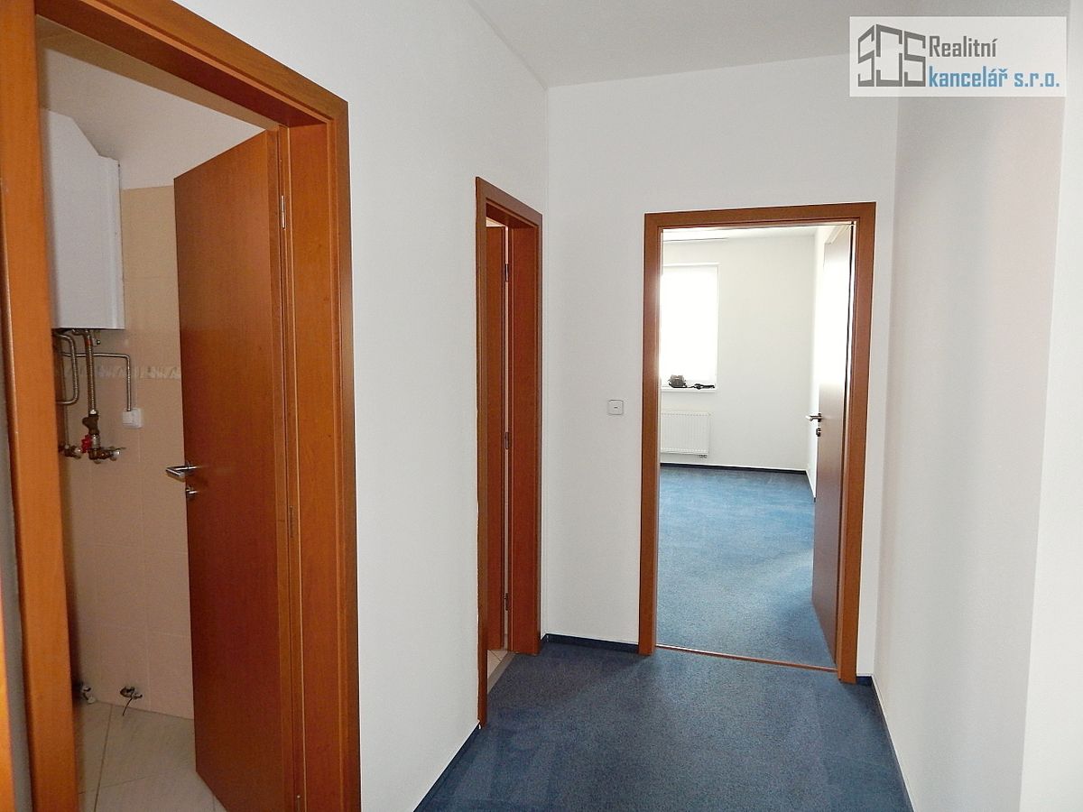 Pronájem kanceláře 87 m² – fotografie 5