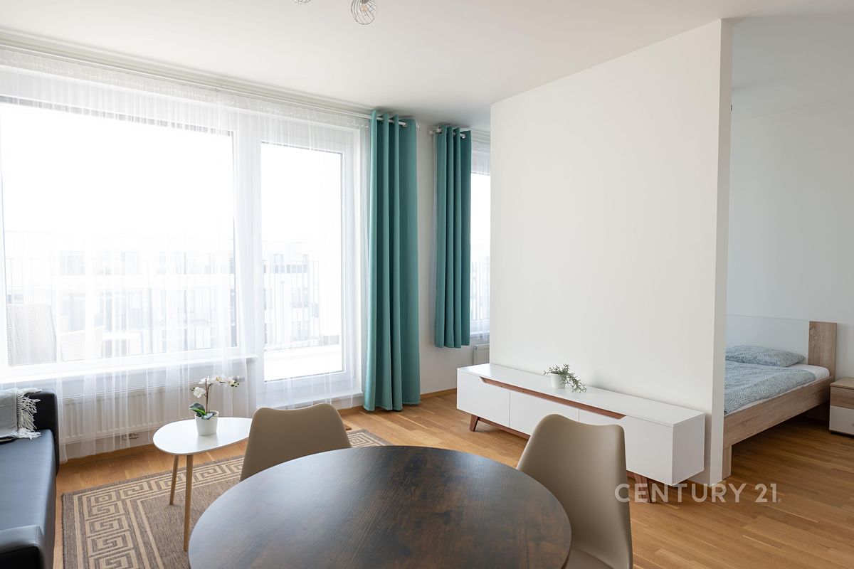 Pronájem bytu 2+kk 62 m²