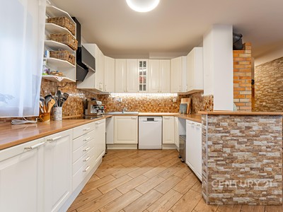 Prodej  rodinného domu 236 m², pozemek 307 m²