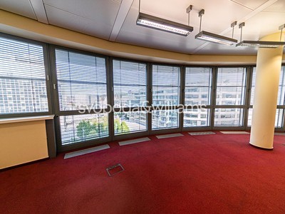 Pronájem kanceláře 1 080 m²