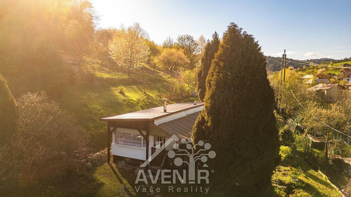 Prodej stavebního pozemku 1674 m²