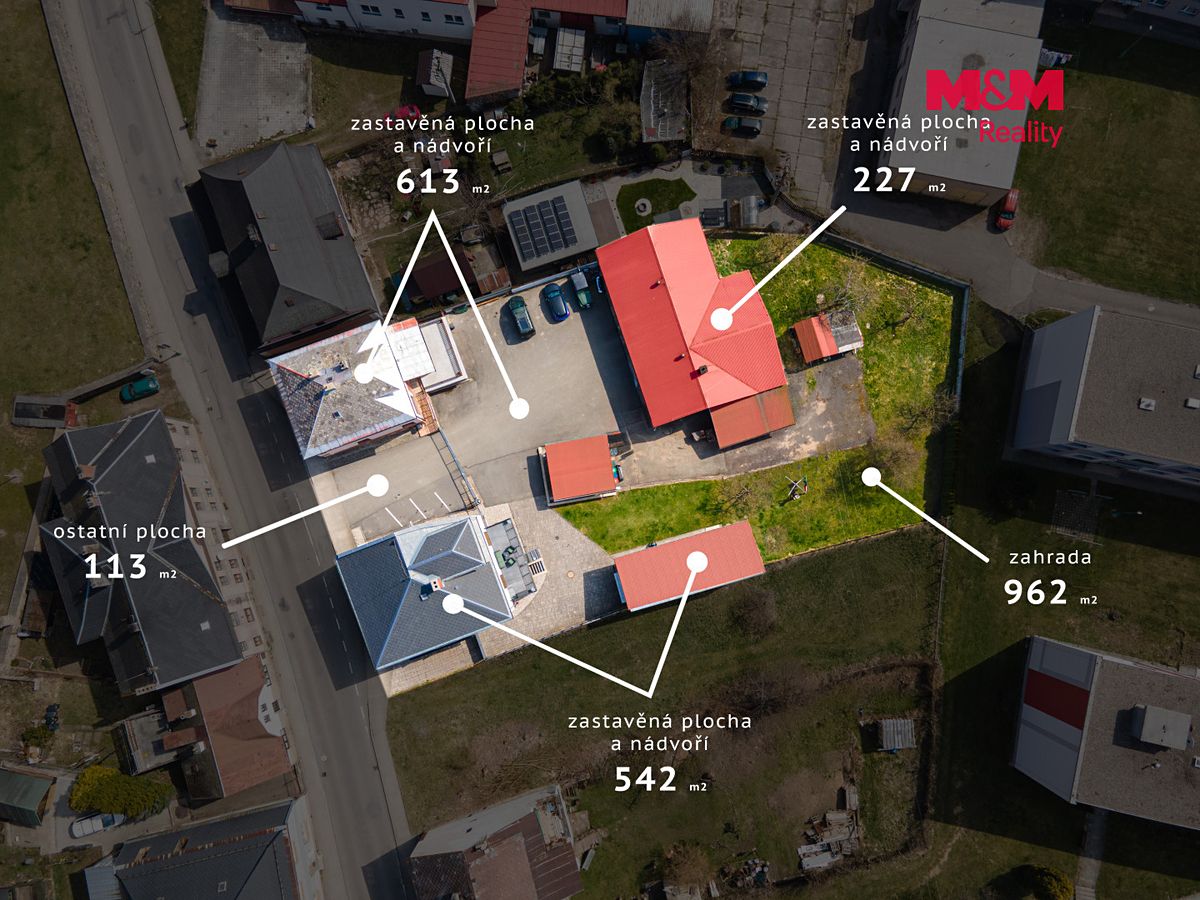 Prodej rodinného domu 1152 m², pozemek 1679 m² – fotografie 4