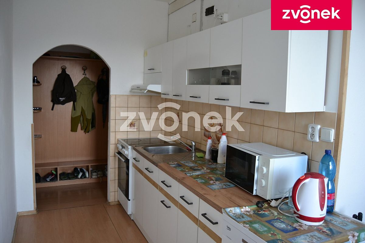 Pronájem bytu 2+1 55 m² – fotografie 3