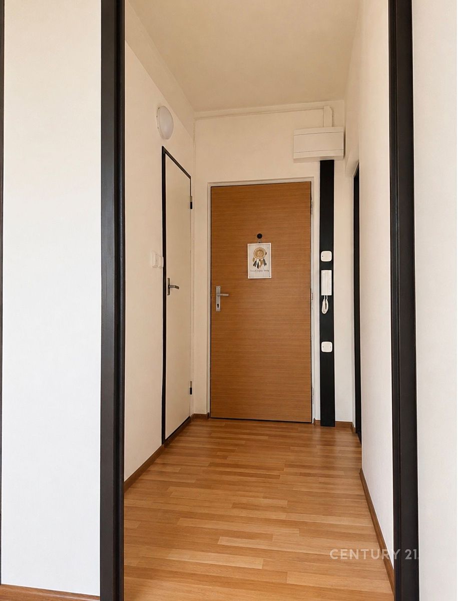 Pronájem bytu 2+kk 41 m² – fotografie 4