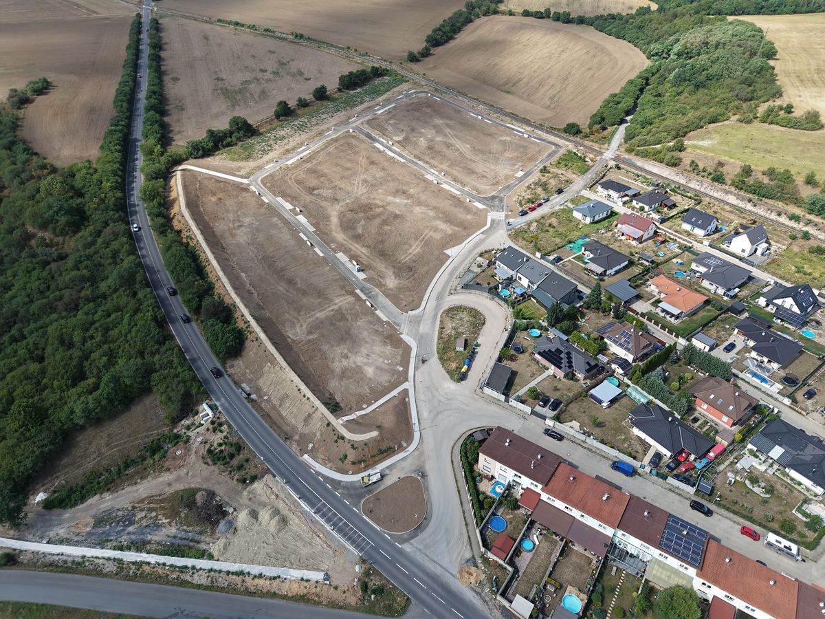 Prodej stavebního pozemku 600 m², Kralupy nad Vltavou – fotka 1 z 3