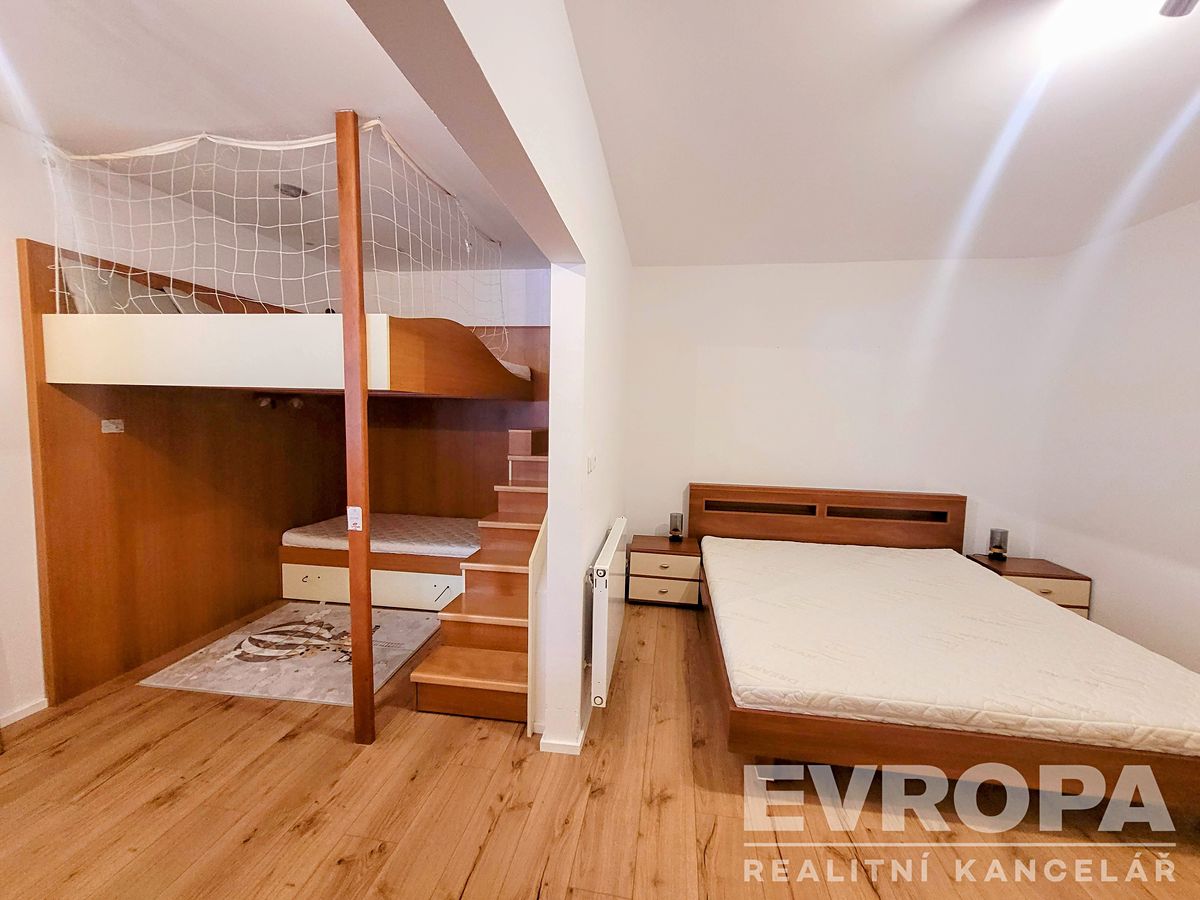 Pronájem bytu 2+kk 73 m² – fotografie 5
