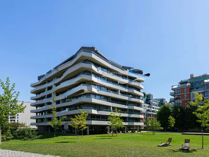 Prodej obchodního prostoru 58 m², Praha – náhled fotky 1