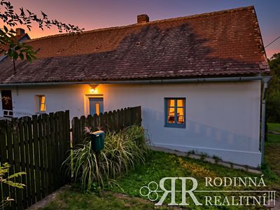 Prodej rodinného domu 160 m², pozemek 3130 m²