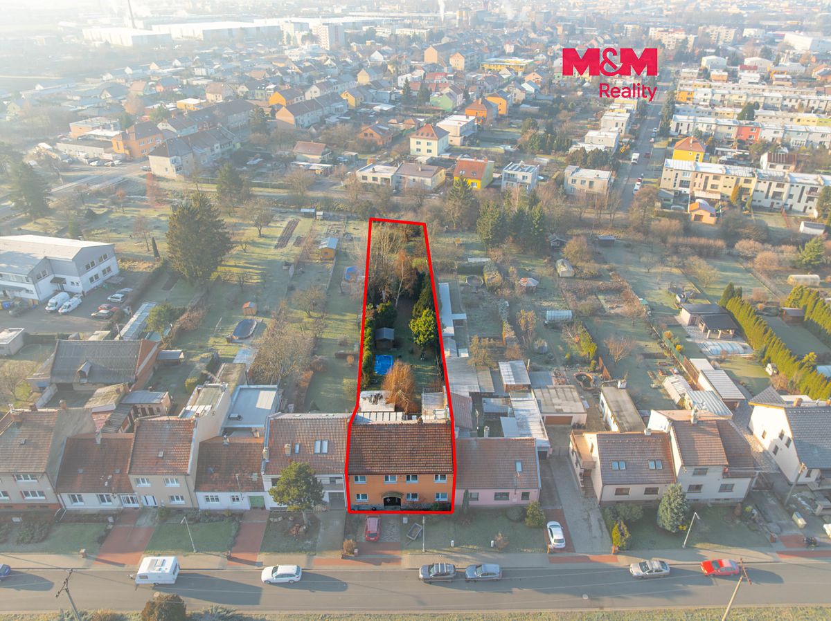 Prodej rodinného domu 240 m², pozemek 1501 m²