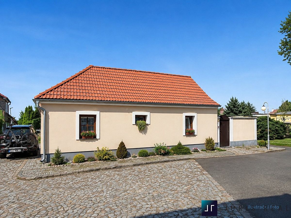 Prodej rodinného domu 49 m², pozemek 82 m² – fotografie 2