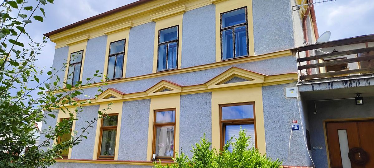 Prodej vícegeneračního domu 240 m², pozemek 950 m² – fotografie 3