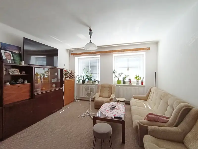 Pronájem bytu 3+1 80 m², Hradec Králové – náhled fotky 3