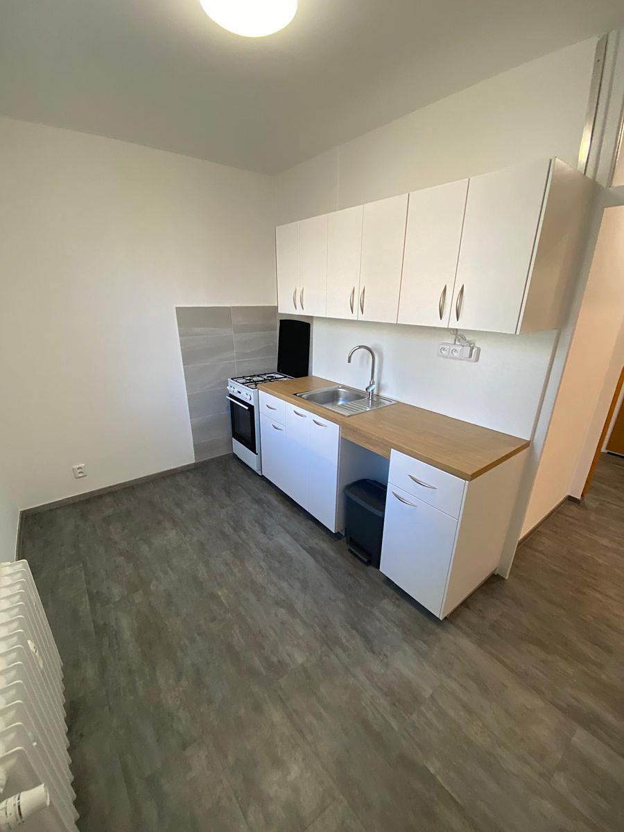 Pronájem bytu 3+1 70 m² – fotografie 2