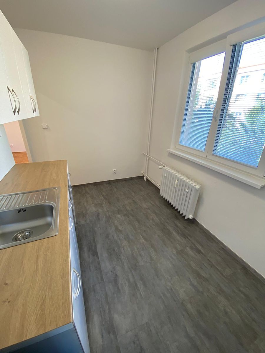 Pronájem bytu 3+1 70 m² – fotografie 3