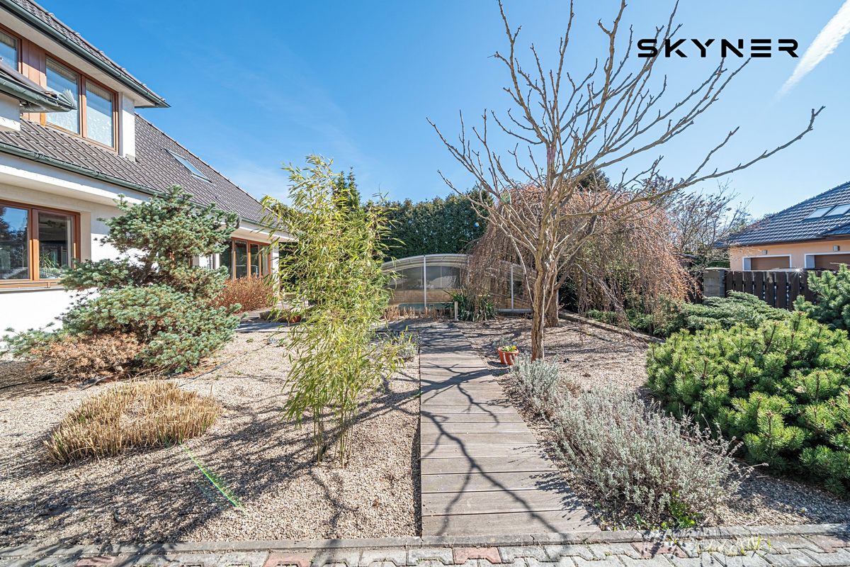 Prodej rodinného domu 584 m², pozemek 1655 m² – fotografie 4