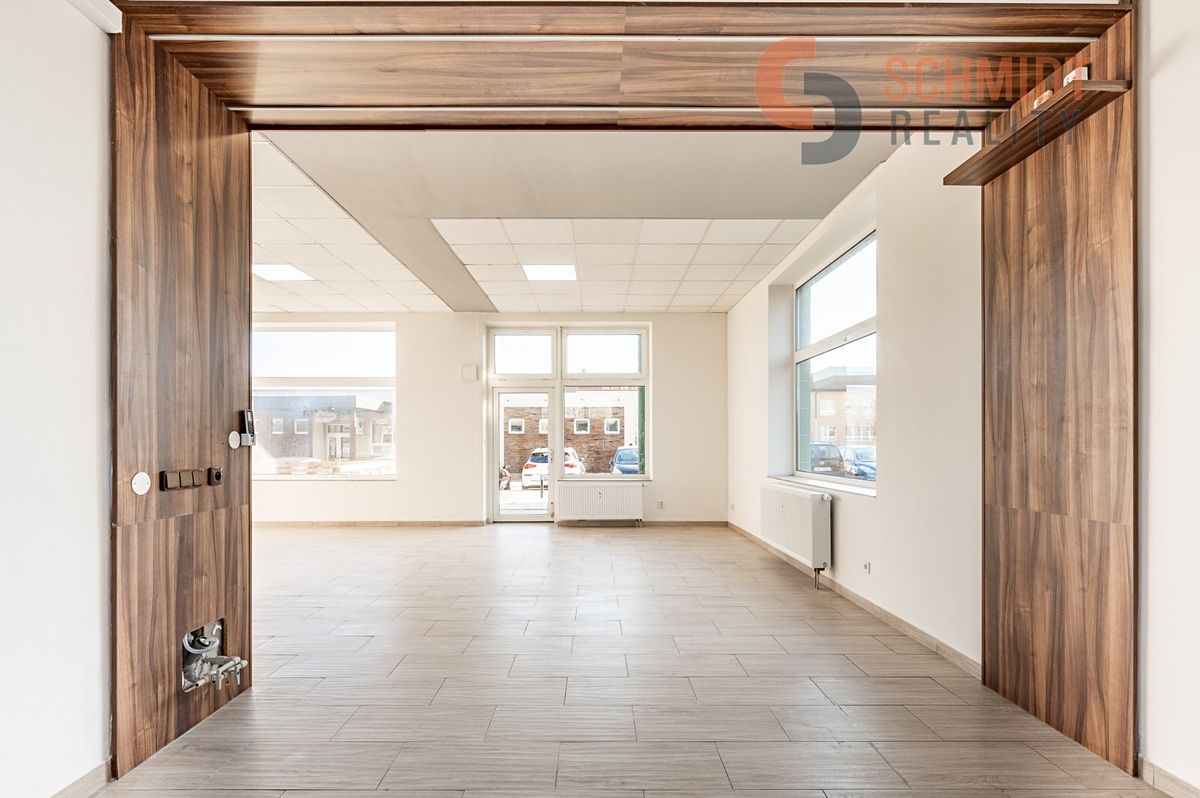 Pronájem obchodního prostoru 77 m² – fotografie 3