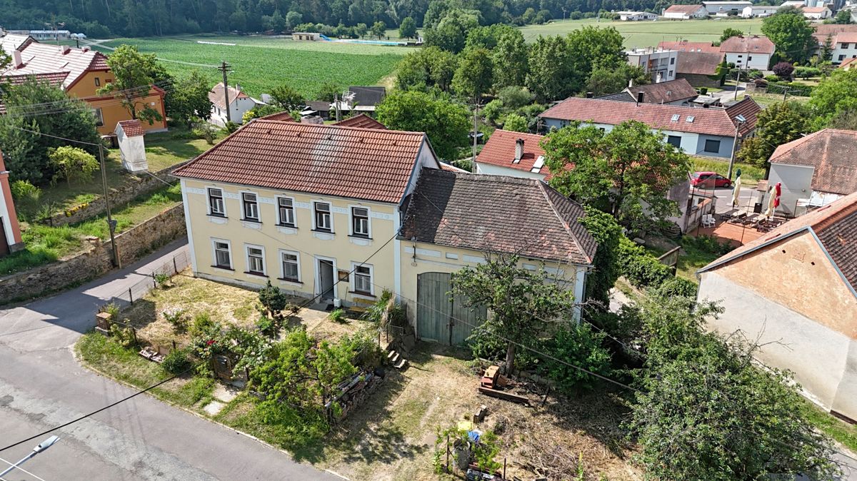 Prodej rodinného domu 130 m², pozemek 651 m² – fotografie 3