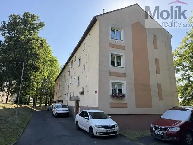 Pronájem bytu 2+1 51 m², Litvínov – náhled fotky 1