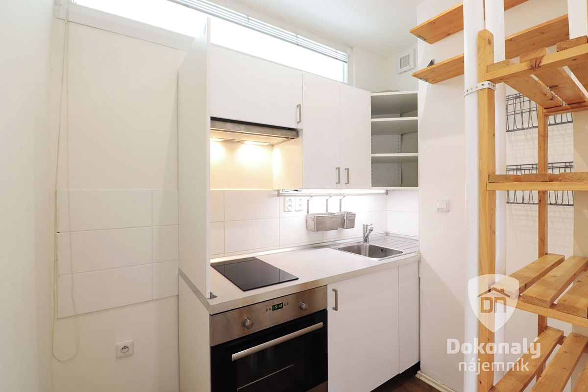 Pronájem bytu 2+kk 34 m² – fotografie 2