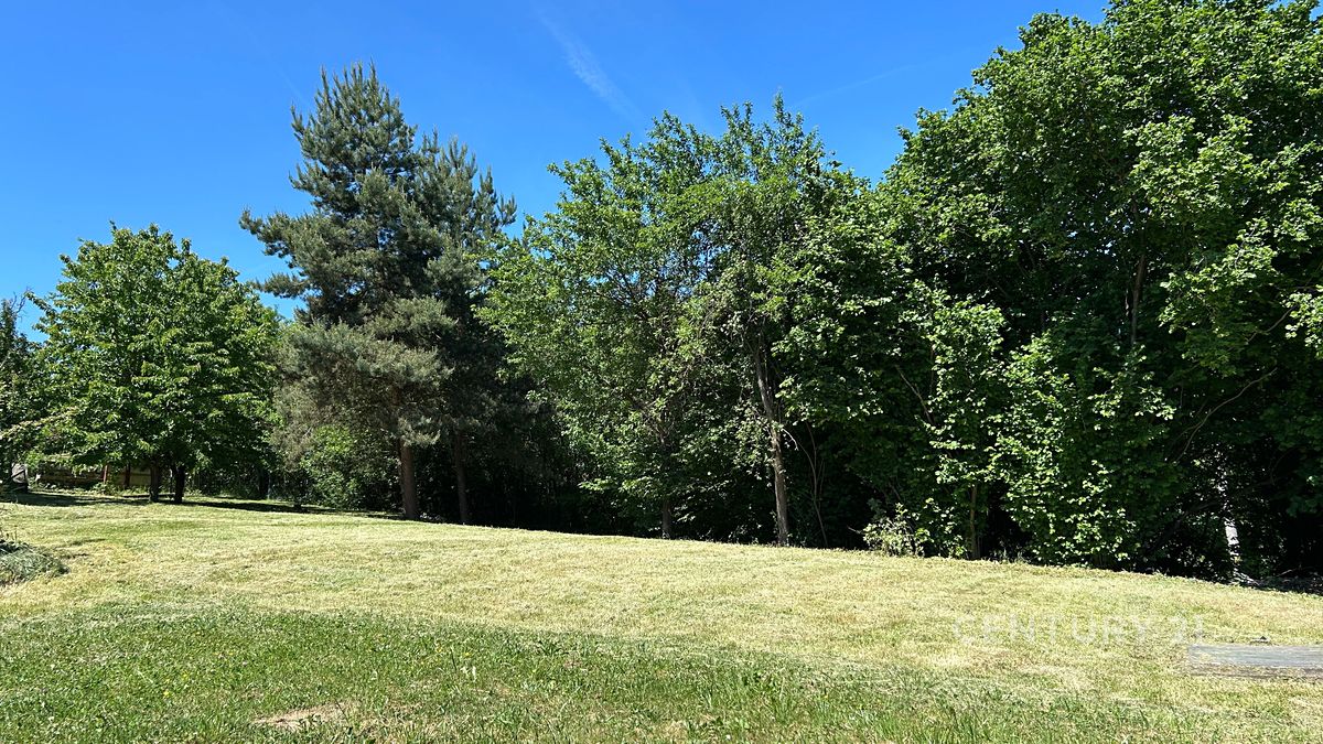 Prodej stavebního pozemku 640 m² – fotografie 2