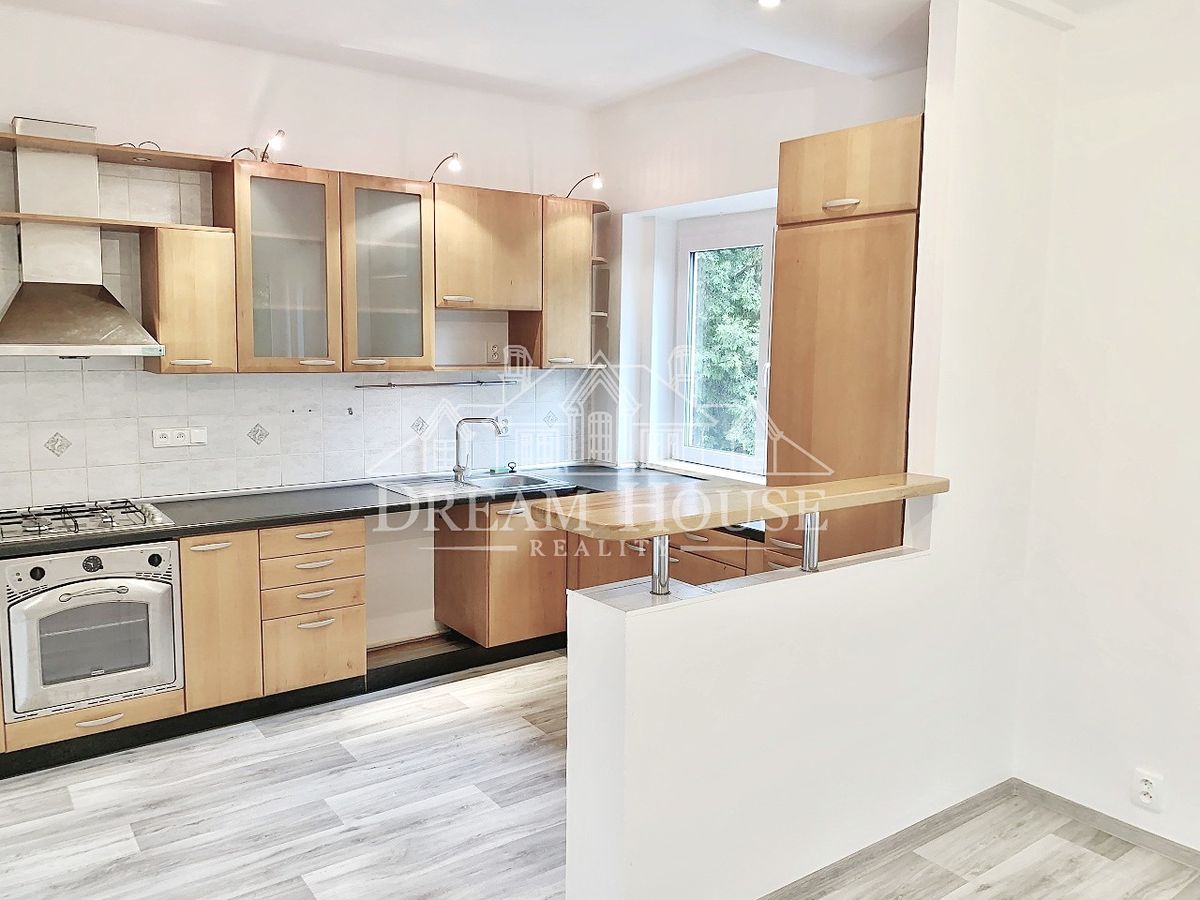 Pronájem bytu 3+kk 80 m² – fotografie 2
