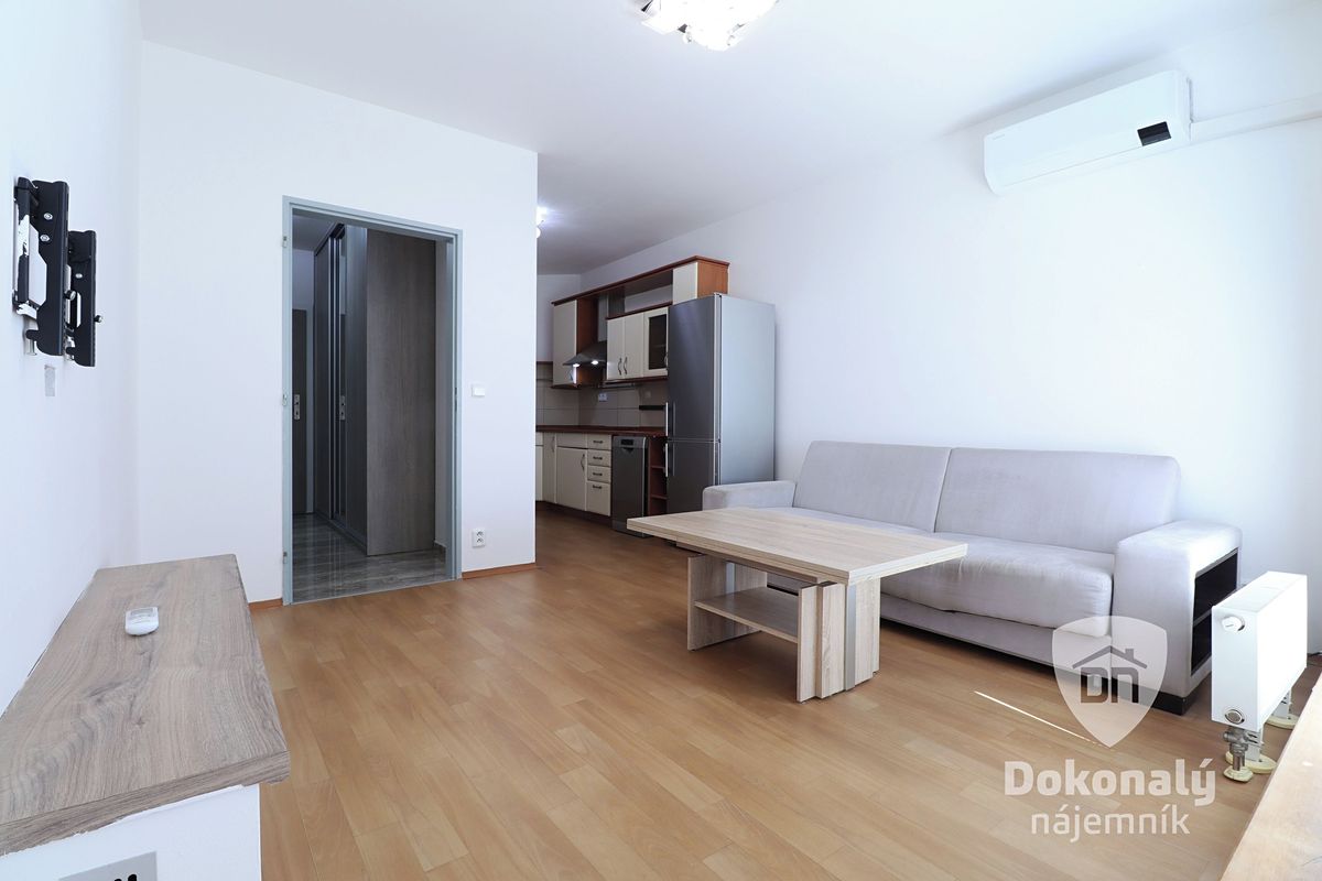 Pronájem bytu 2+kk 43 m²