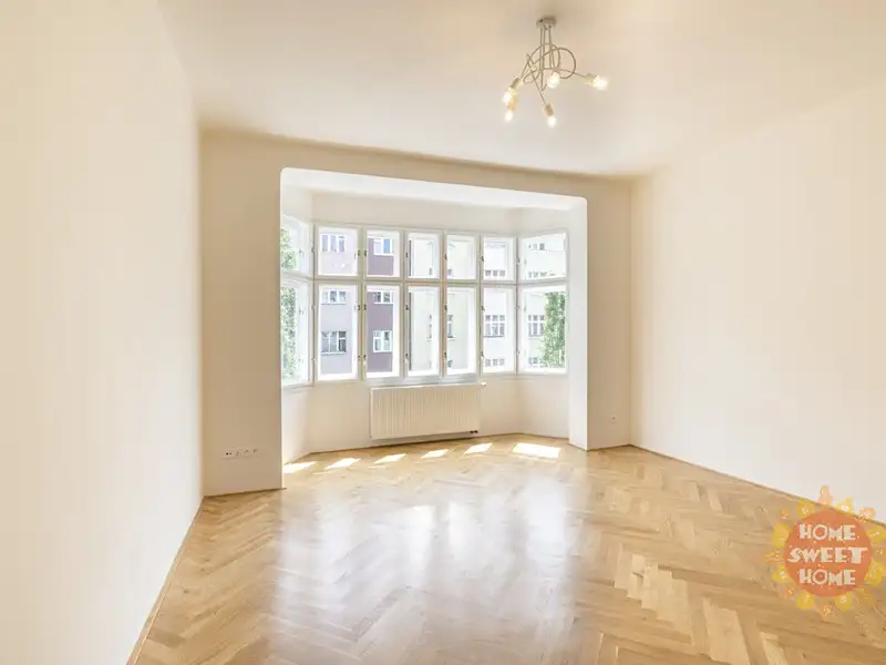 Pronájem bytu 2+kk 58 m², Praha – náhled fotky 1