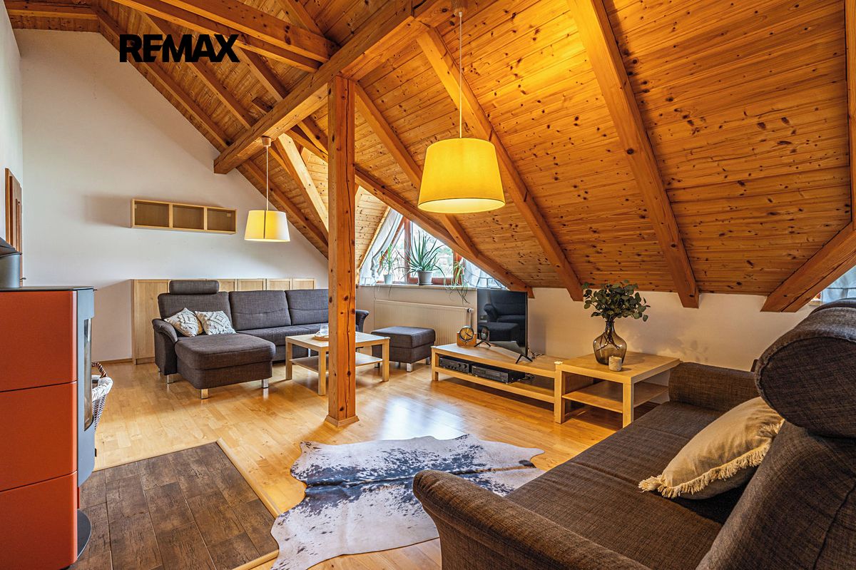 Prodej vícegeneračního domu 177 m², pozemek 726 m²