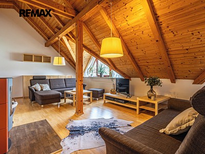 Prodej  vícegeneračního domu 177 m², pozemek 726 m²