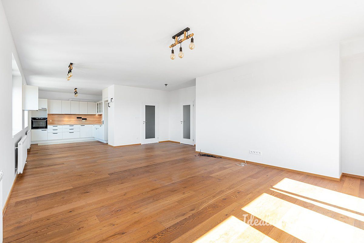 Pronájem bytu 4+kk 117 m²