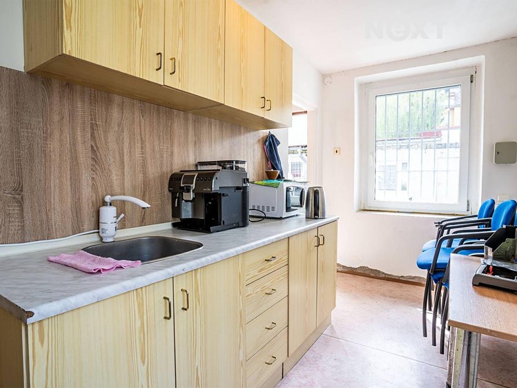 Prodej komerčního prostoru, 700 m² (22 z 27)