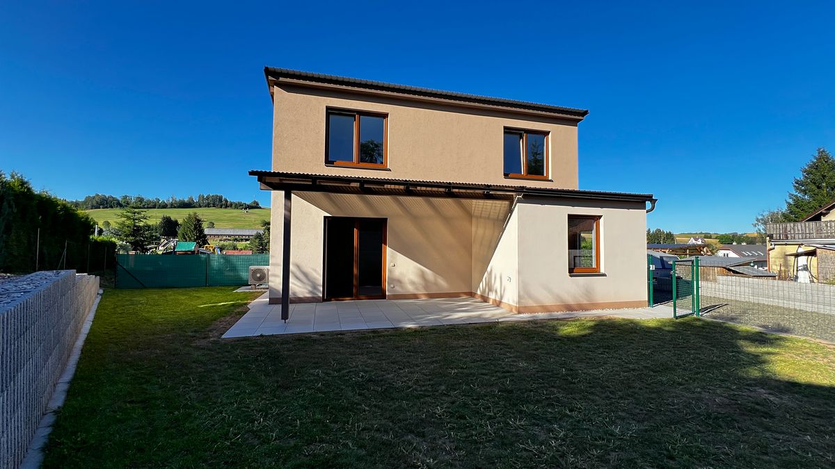 Pronájem rodinného domu 78 m², pozemek 170 m²