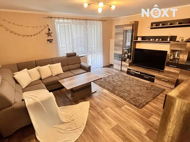 Pronájem bytu 3+kk 75 m², Hradec Králové – náhled fotky 1