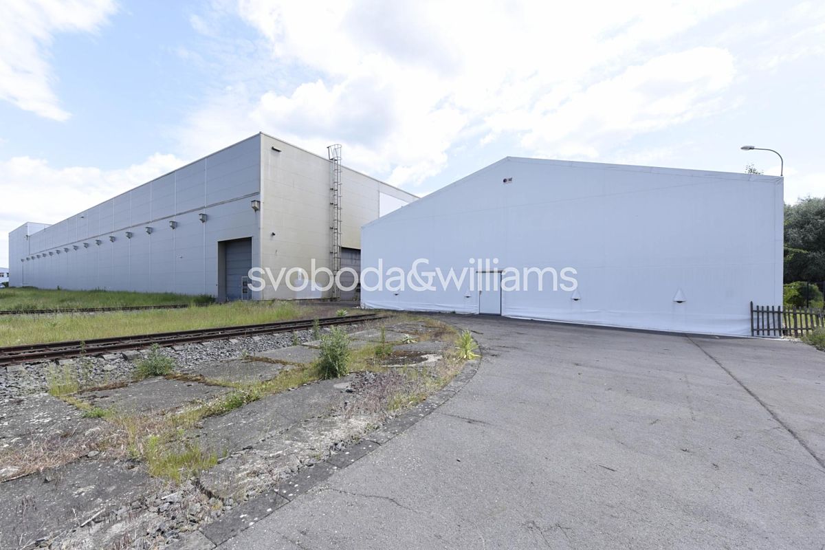 Pronájem skladového prostoru 7670 m² – fotografie 3