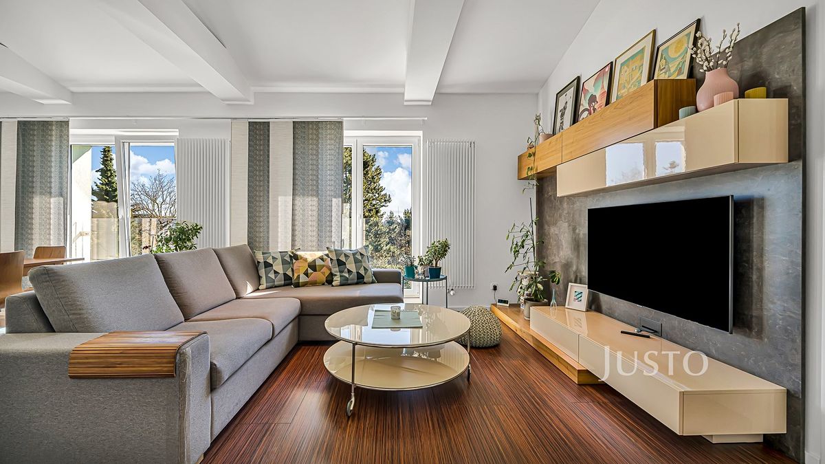 Prodej rodinného domu 401 m², pozemek 668 m² – fotografie 4