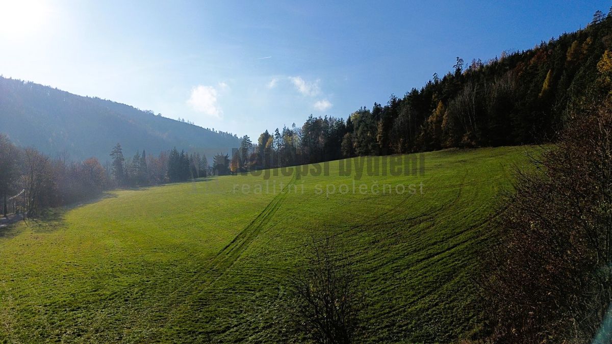 Prodej stavebního pozemku 6211 m² – fotografie 3