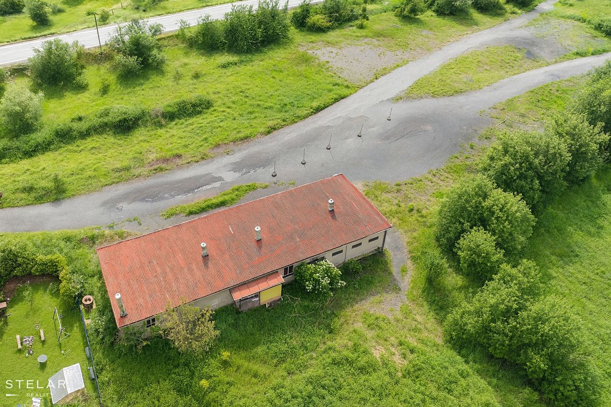 Prodej komerční nemovitosti 200 m² – fotografie 3